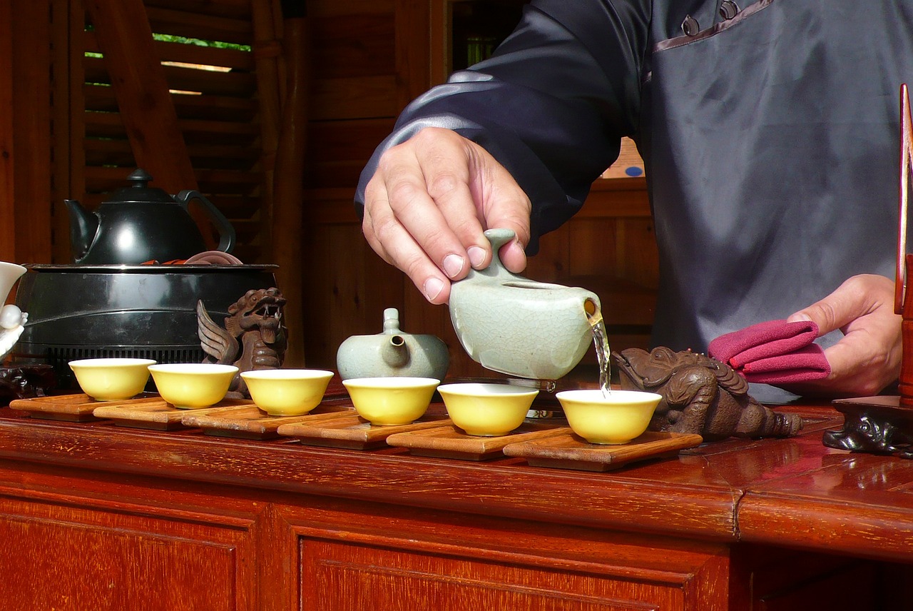 探秘武汉茶颜悦色，一壶茶香，一场不只口腹之欲的都市旅行