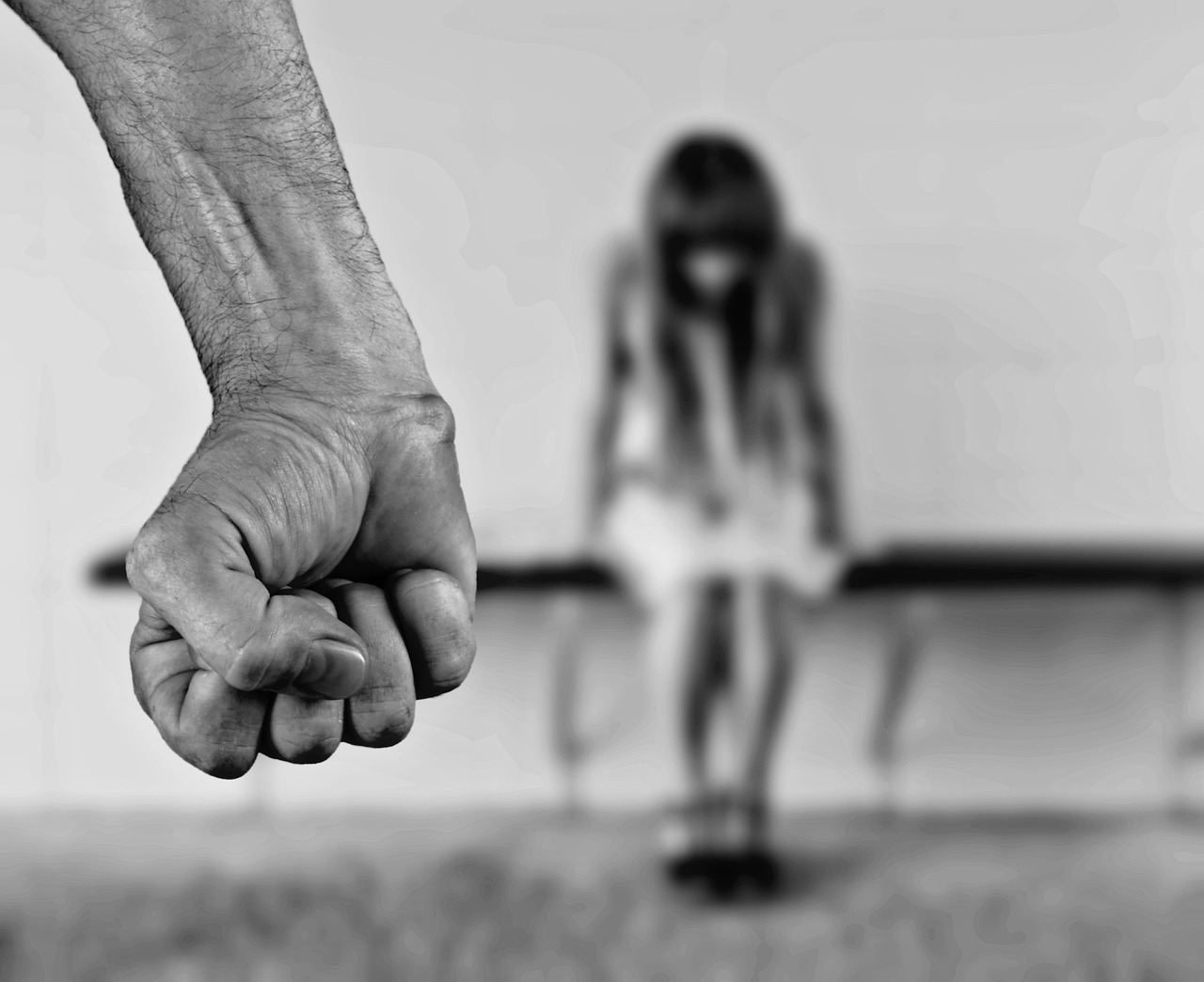 景区多名女性擅自进入男厕，性别平等与公共设施的尴尬