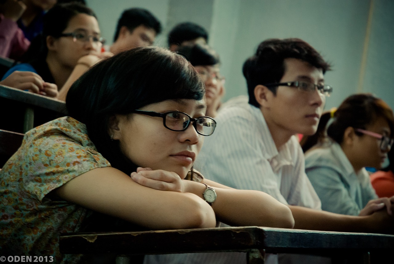 嘿，小宝贝们！一起加入咦宝贝，开启你的快乐学习旅程吧！