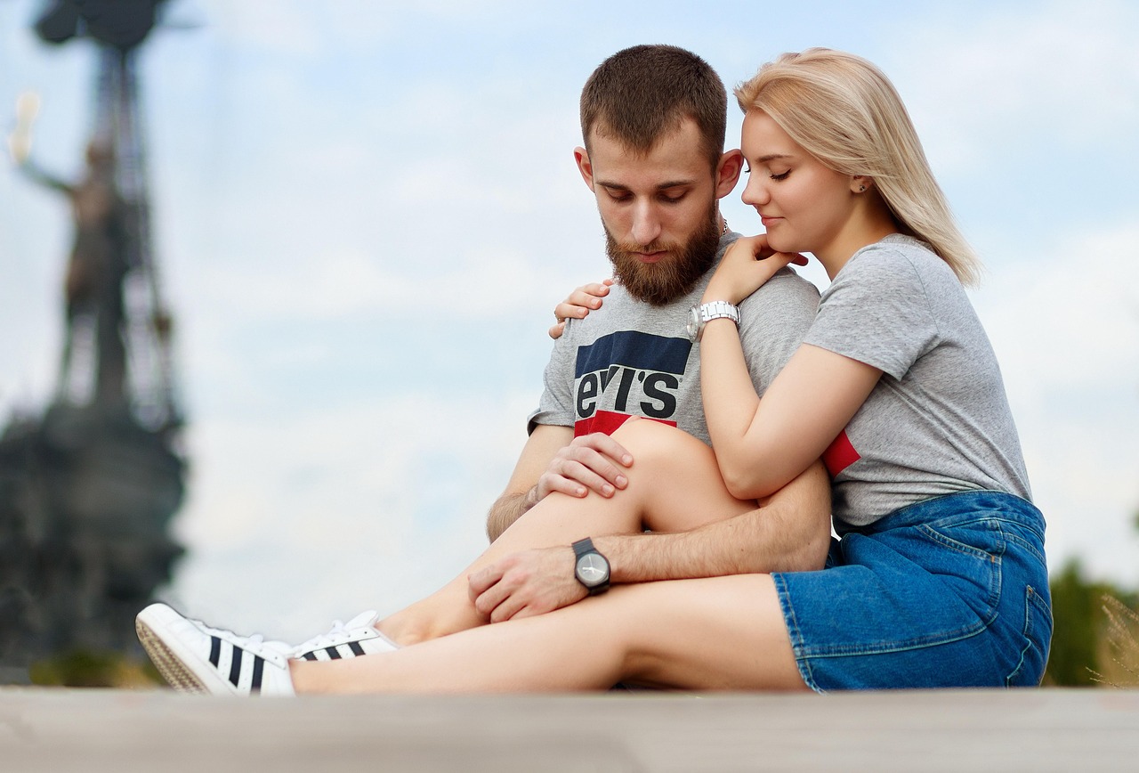 拥抱生命的开始，初级育婴员的温柔艺术