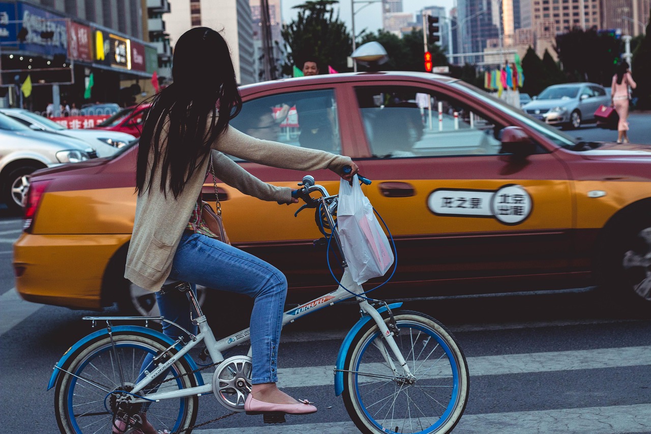 大连出租车，城市流动的风景线
