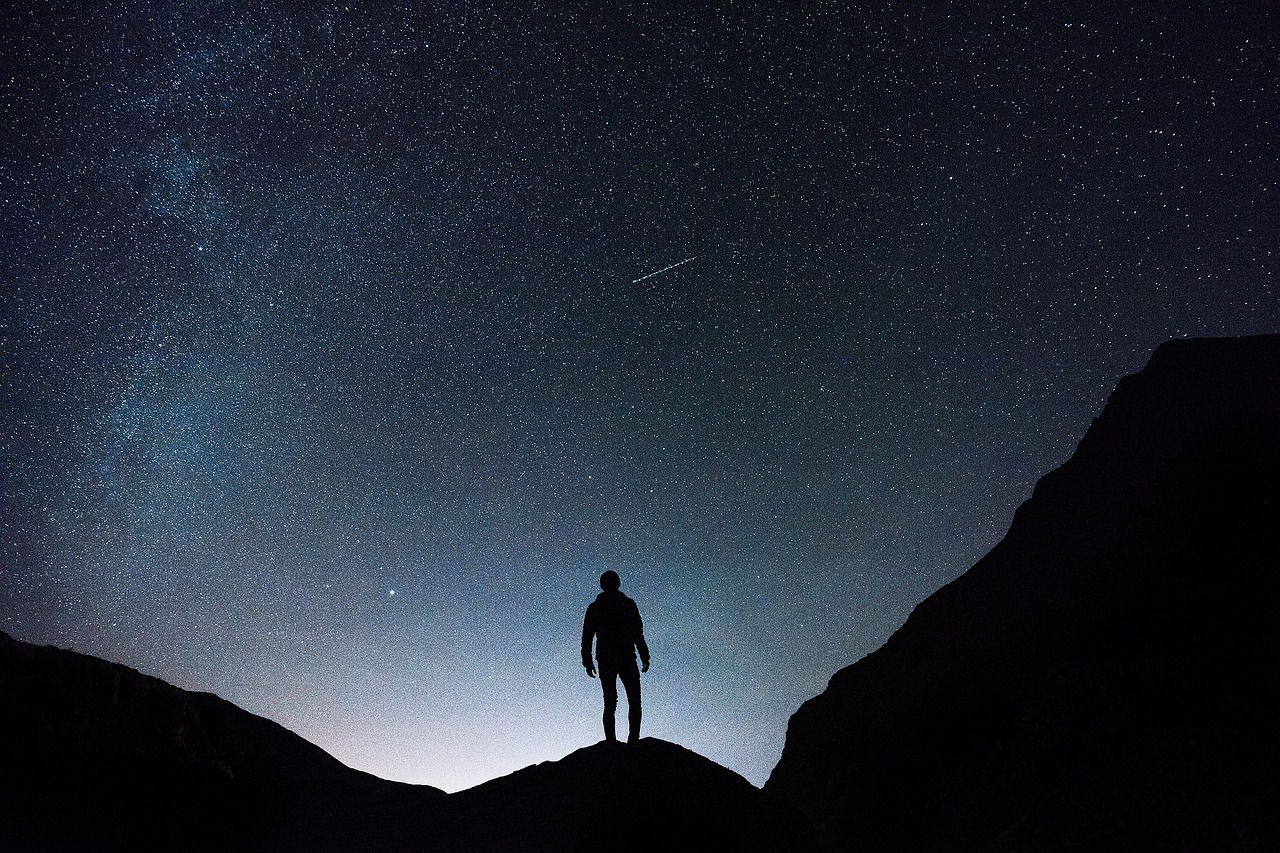 星辰大海的征途，中国太空行走第一人的传奇故事